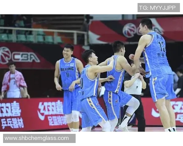 赛后分析:西安篮球队与北京篮球队的战术对决与启示 赛后分析:西安篮球队与北京篮球队的战术对决与启示